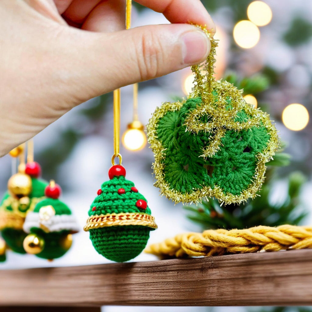 Too Flashy Crochet Bells Pattern PDF - Festive Decor - Mini Xmass Bells Ornament - Hand Trendy