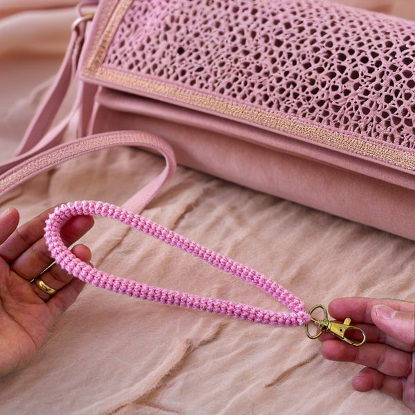 Crochet Cord For Wallet Handle Pattern PDF - Simple Crochet Bag Strap Design - Beginner Bag Cord Tutorial For Your Handmade Diy Project