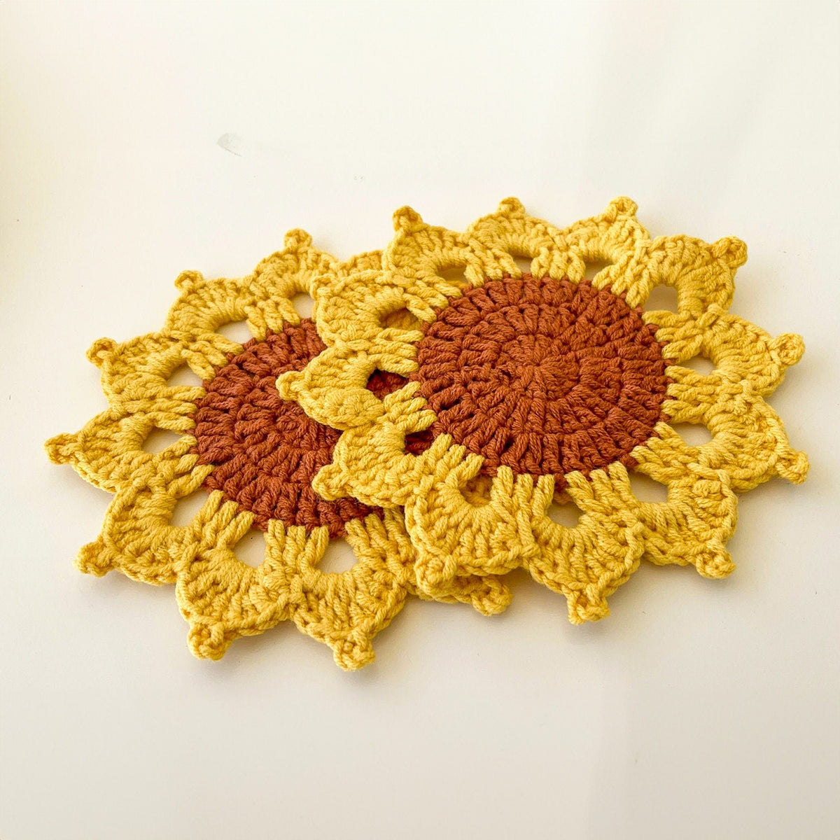 Sunflower Crochet Coasters PDF Pattern - Handmade Doily Coaster Set for Coffee and Tea - Hand Trendy