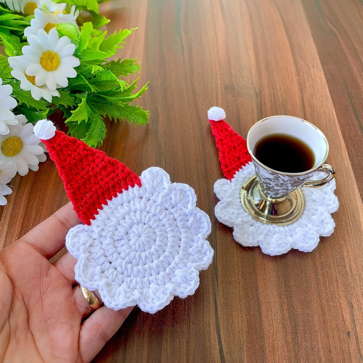 Crochet Santa Hat Coasters Pattern - Ideal for Coffee Lovers - Hand Trendy