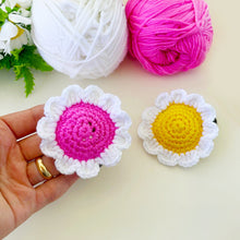 Crochet Daisy Keychain Pattern, Easy PDF Tutorial for Beginners, Create a Flower Key Holder Gift for Friends & Family
