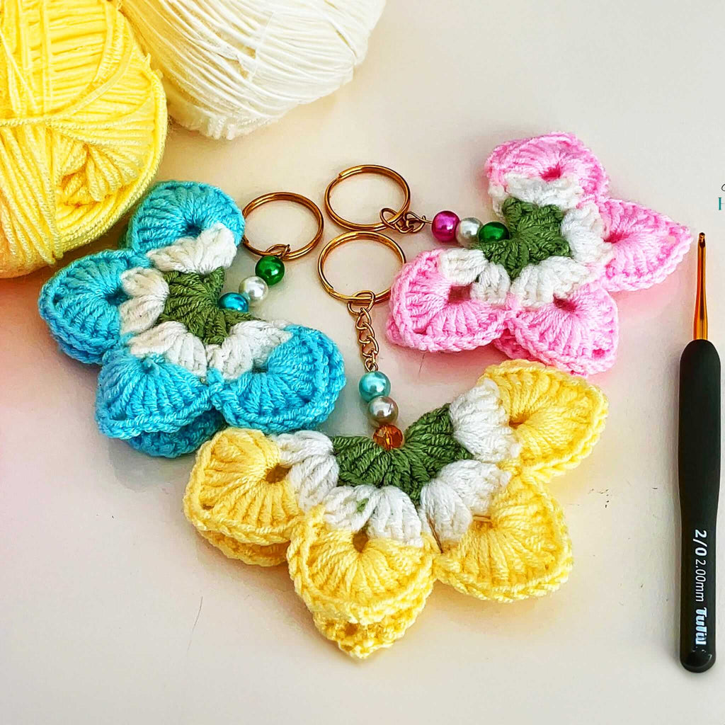 Easy Crochet Flower Keychain Pattern PDF - Easy PDF Tutorial for Beginners - Hand Trendy