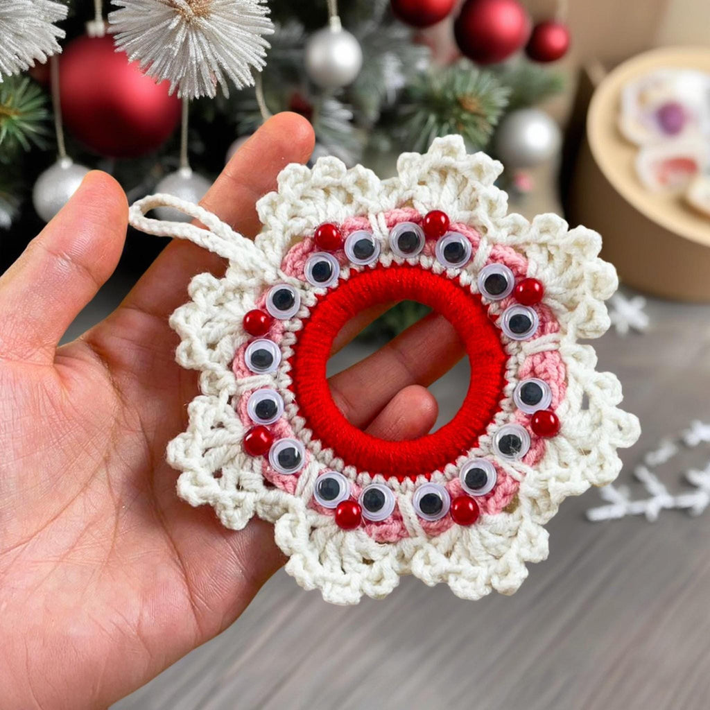 Whimsical Crochet Christmas Wreath Pattern - Easy DIY Ornament for Christmas Gift - Hand Trendy