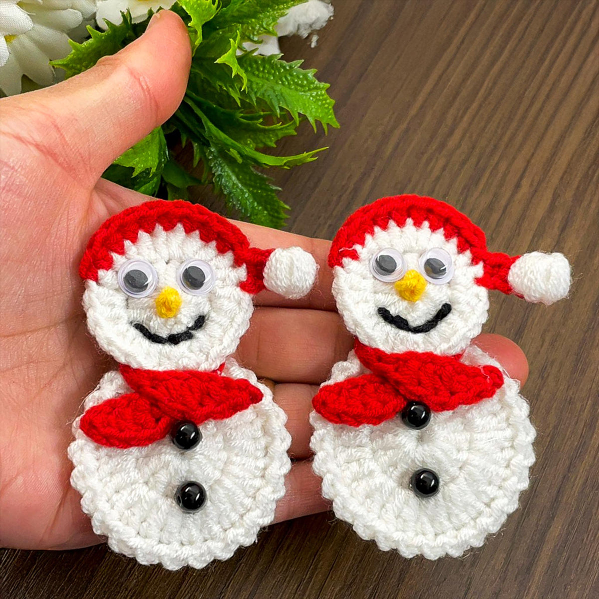 Cute Snowman Crochet Pattern Guide - Cute Amigurumi Snowman Tutorial for DIY Holiday Gift - Hand Trendy