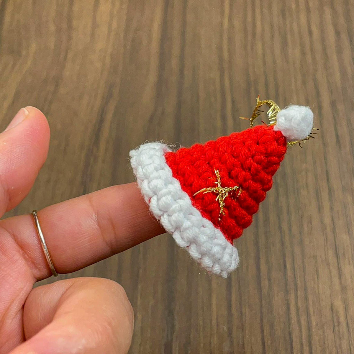 Adorable Crochet Santa Hat Pattern PDF - Instant Download for Christmas Crochet PDF pattern - Hand Trendy