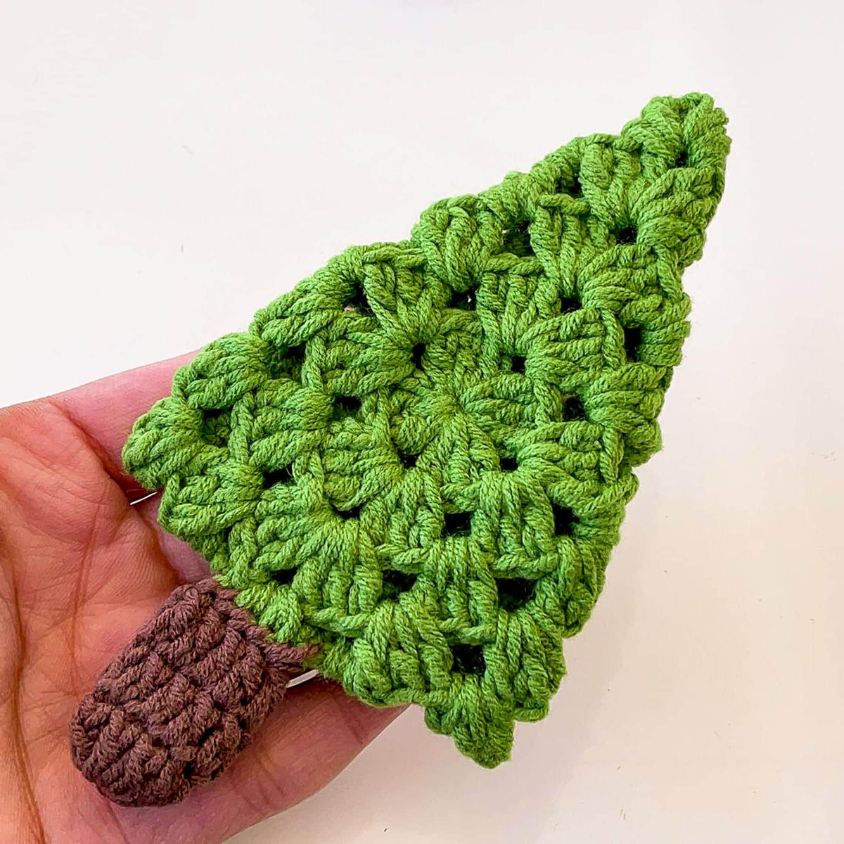 Easy Crochet Christmas Tree Pattern PDF - Easy Holiday Crochet Pattern for Beginners - Hand Trendy
