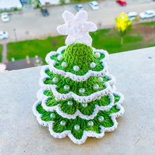 Crochet Christmas Tree Pattern, Beginner-Friendly Amigurumi Decor for DIY Holiday Decorations and Festive Gift Ideas