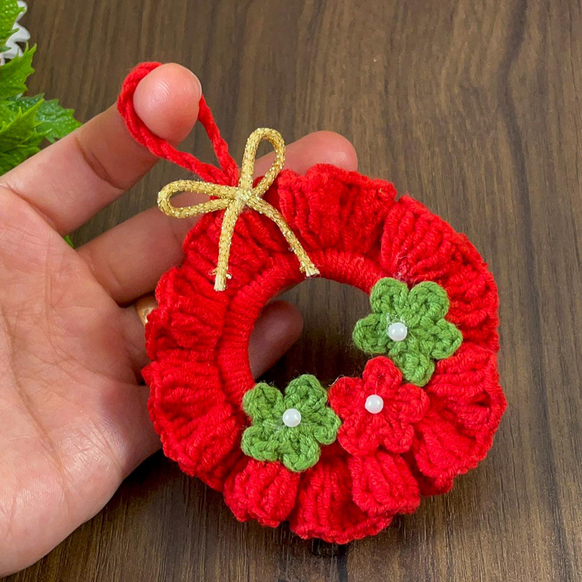 Crochet Ruffled Flower Wreath Pattern PDF - DIY Red Christmas Ornament PDF - Hand Trendy