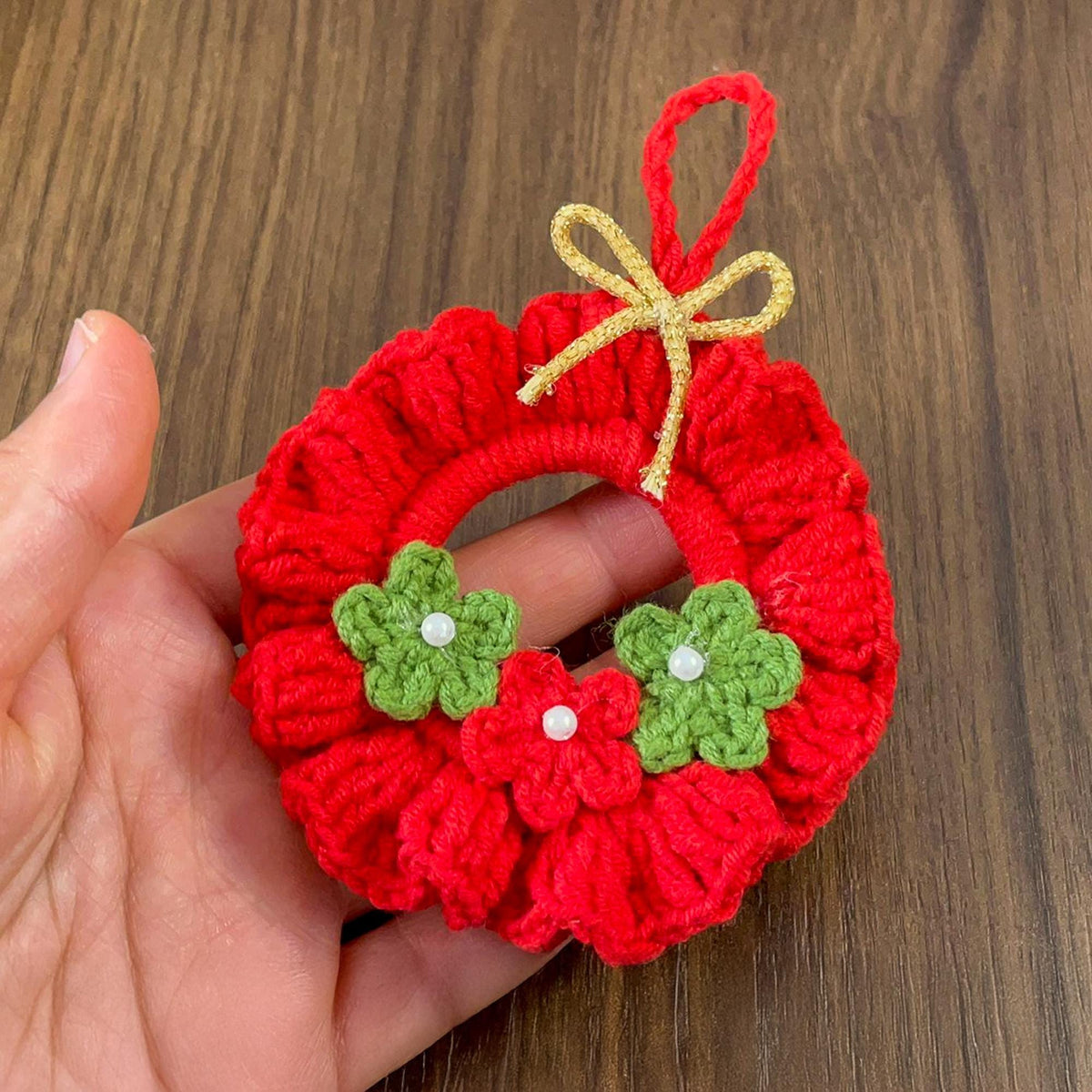Crochet Ruffled Flower Wreath Pattern PDF - DIY Red Christmas Ornament PDF - Hand Trendy