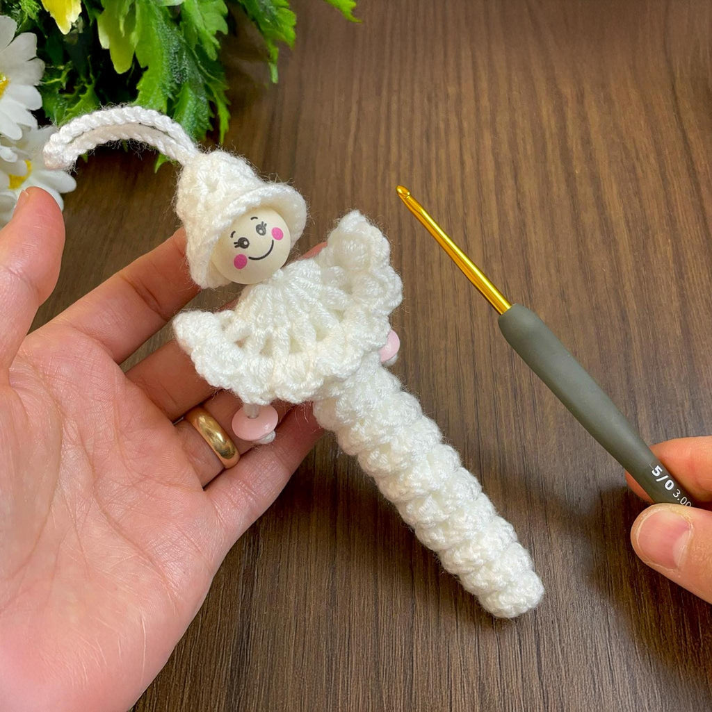 Crochet Caterpillar Angel Keychain Pattern - Handmade Keychain Gift - Hand Trendy