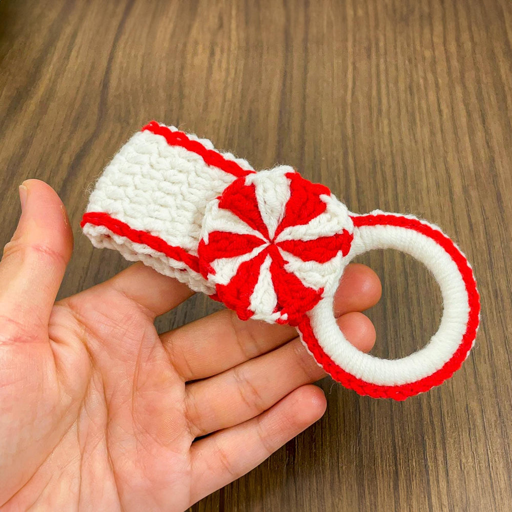 Crochet Candy Cane Towel Holder PDF Pattern - Festive Holiday Crochet Project for Beginners - Hand Trendy