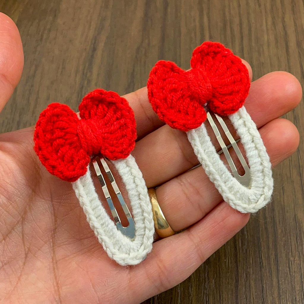 Crochet Bow Hair Clip Pattern with Scalloped Edge - Handmade Accessory - Hand Trendy