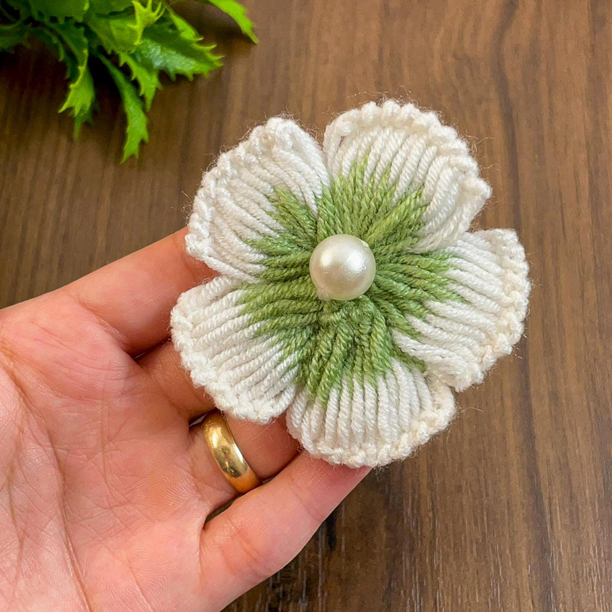 Elegant 3D Crochet Flower Pattern PDF - DIY Crochet Brooch Tutorial - Hand Trendy