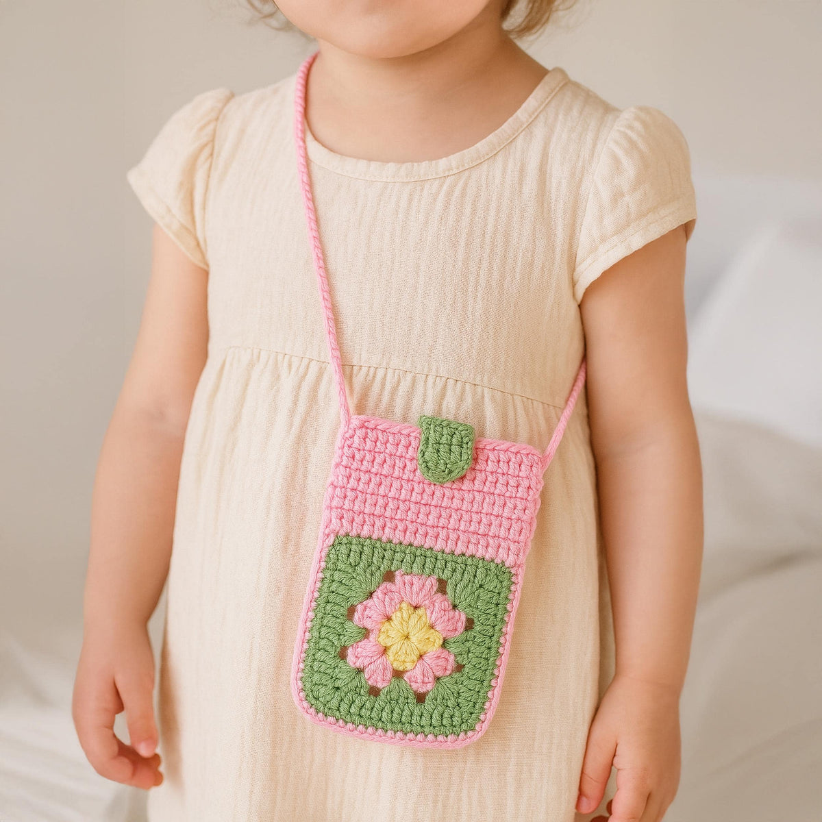 Granny Square Crochet Phone Bag Pattern - PDF DIY - DIY Floral Mobile Purse Pattern - Hand Trendy