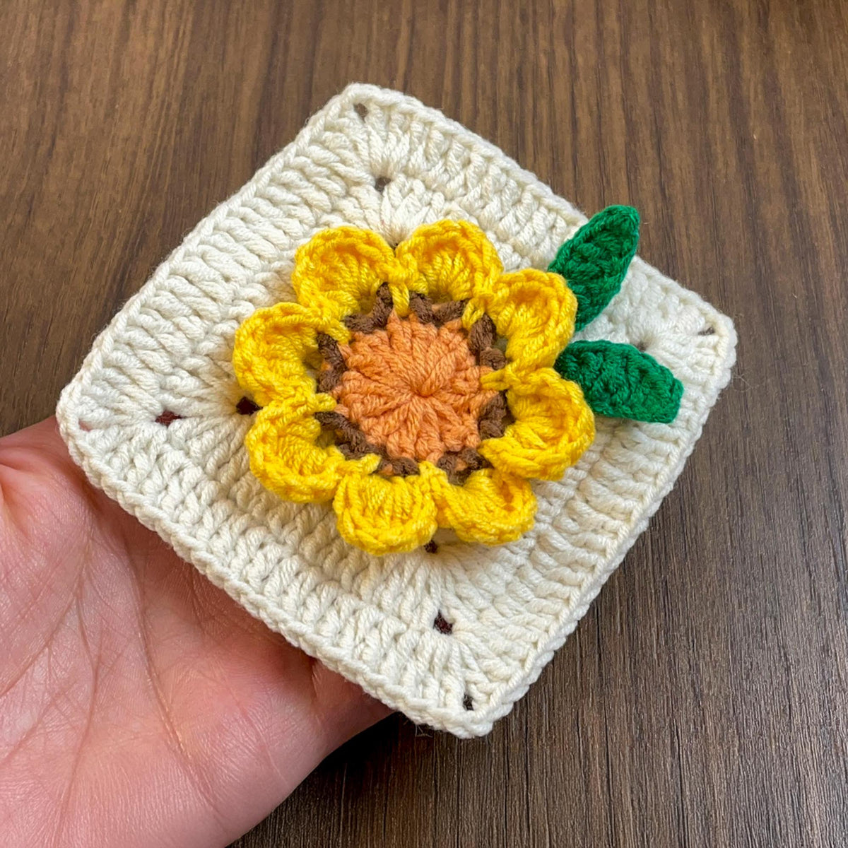 3D Sunflower Granny Square Pattern PDF - Instant Download Pattern - Hand Trendy