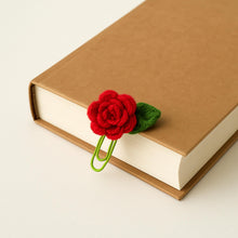 Micro Crochet Rose Paper Clip Bookmark, Cute Floral Planner Accessories, Perfect Gift for Book Lovers and Journal Enthusiasts