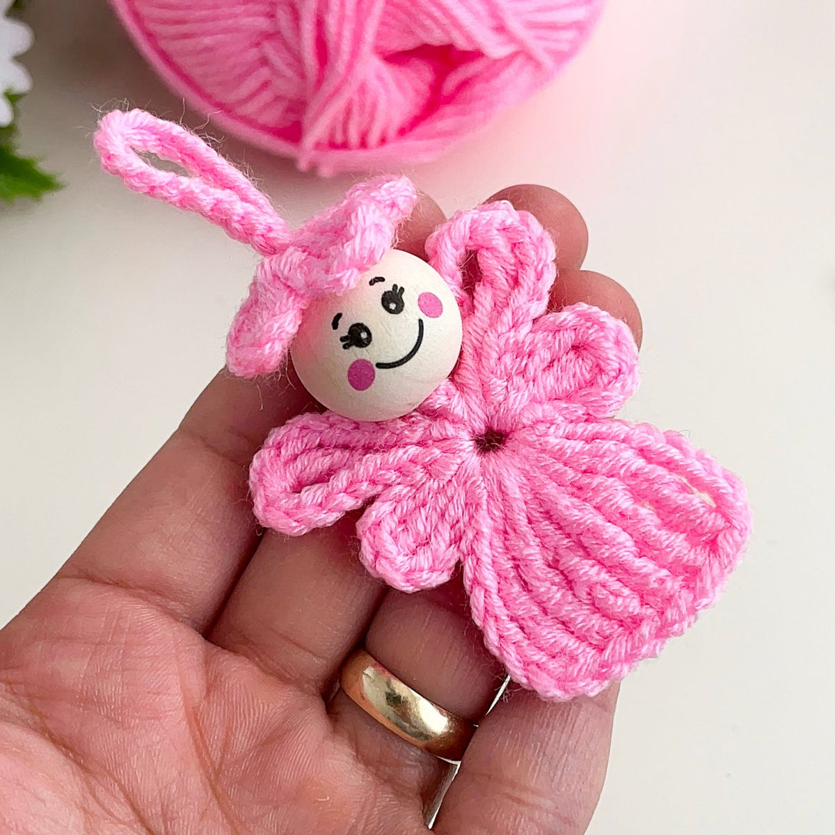 Cute Pink Crochet Angel Keychain Pattern PDF, Amigurumi Angel Ornament DIY Tutorial - Hand Trendy
