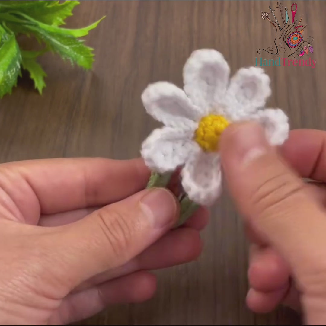 Crochet Daisy Hair Clip PDF Pattern for Handmade Flower Hair Accessory Design