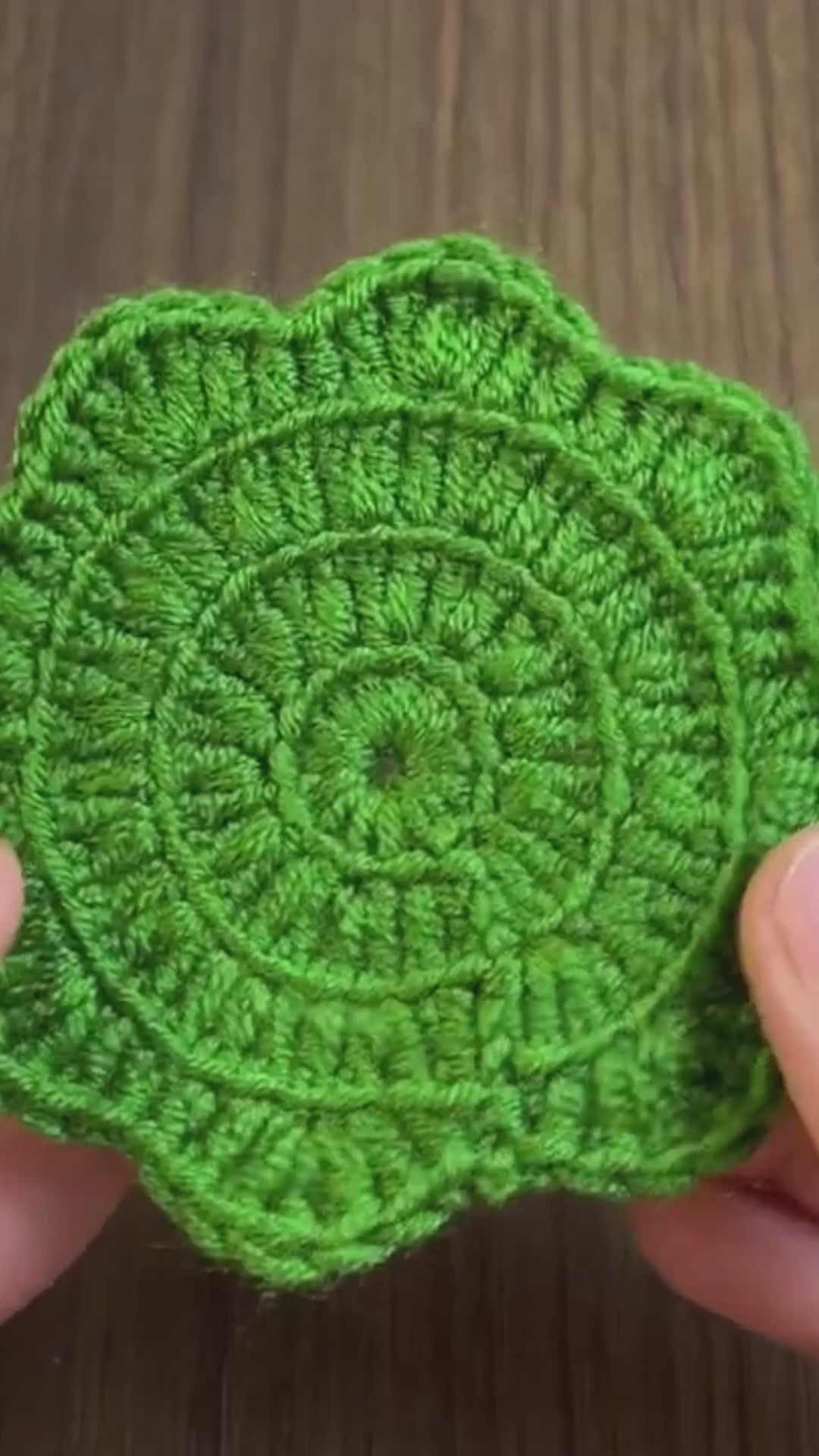 Crochet Coaster Pattern PDF – Spiral Edge Round Coaster Tutorial – Handmade Crochet Mug Mat or Gift Idea