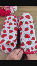 Strawberry Oven Mitt Sewing Pattern – Quilted Kitchen Glove PDF Tutorial