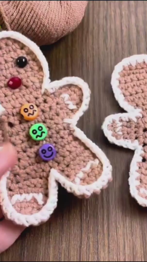 Crochet Gingerbread Man Pattern PDF, DIY Christmas Ornament Tutorial